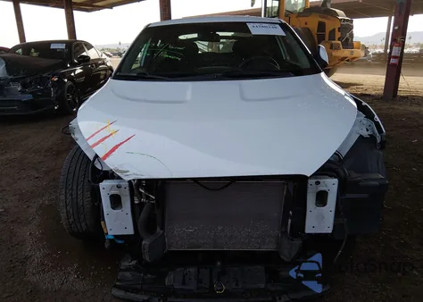 2017 Hyundai Veloster z USA, uszkodzony, nr VIN KMHTC6AD0HU310867